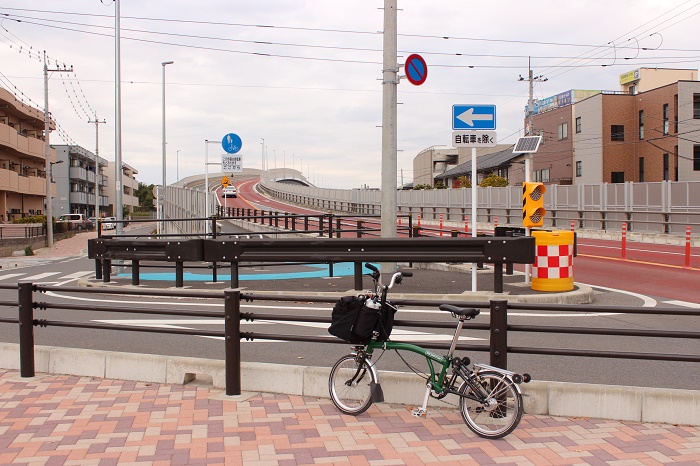 江戸川サイクリングロード と 妙典橋 と 東京ディズニーリゾートサインモニュメント 元サイクリング部 せいさん 浦安